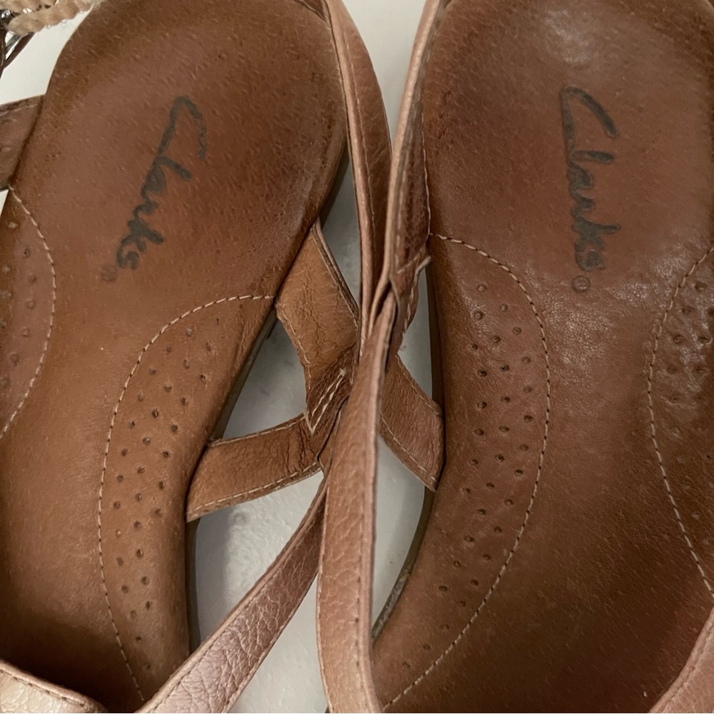 Clarks Sandals 2 pairs in Nude Tan and Brown Size 6 Leather - Picture 4 of 6